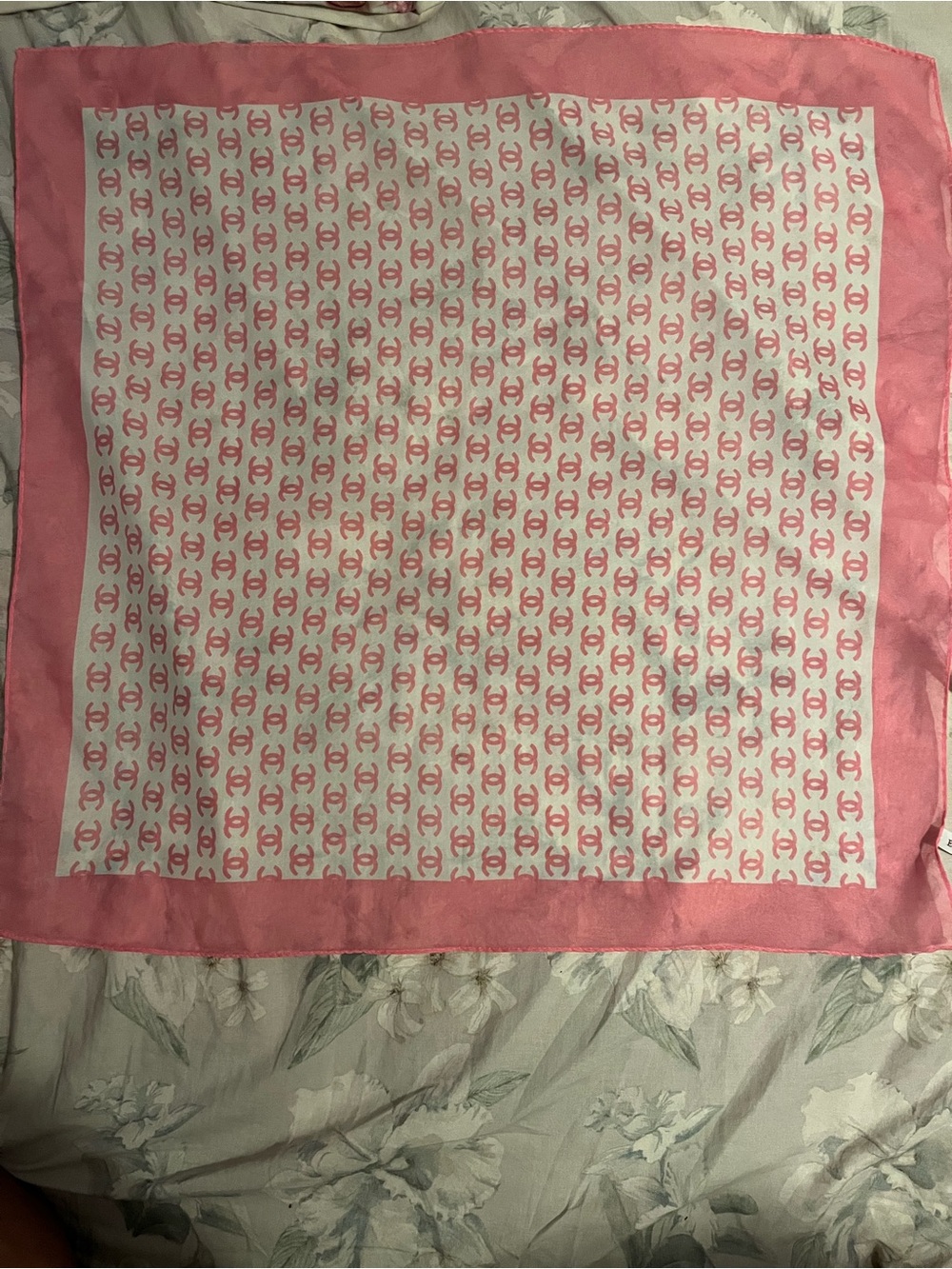 Logo Scarf - Picture 3 of 6